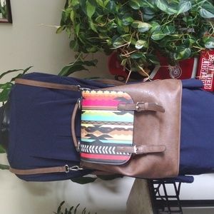 Woman's tote/backpack